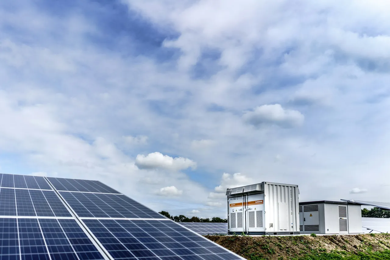 Skyfri - Solar & Battery Asset Management Platform